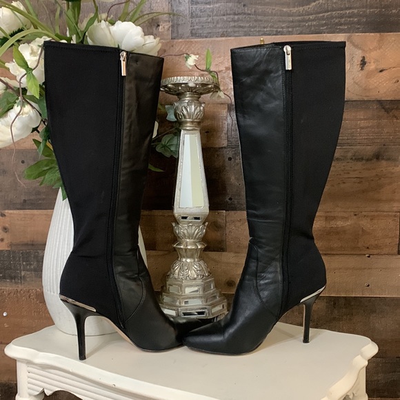 White House Black Market Shoes - ⭐️HP!⭐️🍃🌸 WHBM Boots Size 8.5